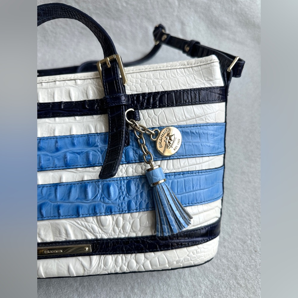 Brahmin Asher Tote‎ Regatta Vineyard NWOT Blue White Leather Handbag - Picture 4 of 12